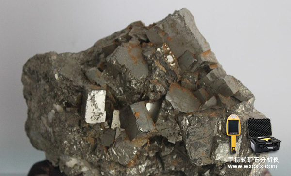 手持式X熒光光譜儀礦石分析儀 /cxyq/20191230095335-Fpl63-f8fYqIsMeYh7d2MdkkBUnG.jpg